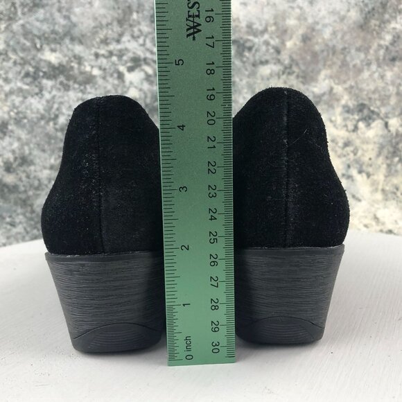 EARTH ORIGINS Women's 6.5W Opal WIDE Black Suede Ankle Bootie Slip On Shoes - Picture 5 of 13